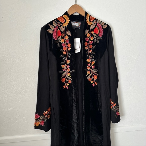 NWT Vintage Collection Velvet Embroidered Floral Boho Long Cardigan Black Small - Picture 2 of 5